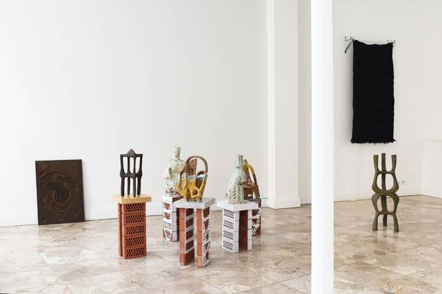 Une image contenant mur, meubles, intérieur, sol
Le contenu généré par l’IA peut être incorrect.